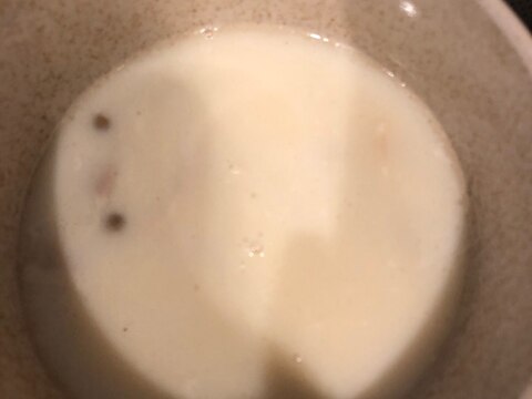コーンとベーコンの簡単クリームスープ